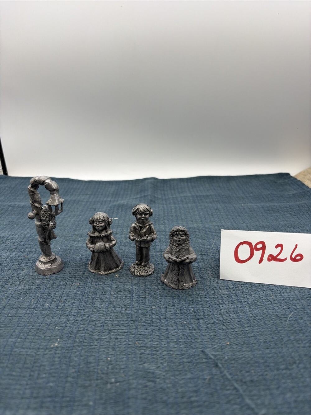 pewter figurines Lot Of 4-3 Christmas Carolers with post lantern VTG 2.5" tall